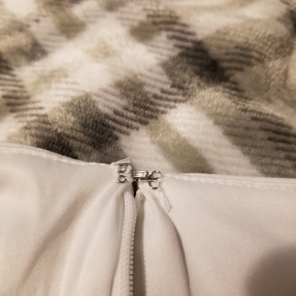 Express Mid Rise Plus Size Shorts - Picture 7 of 10